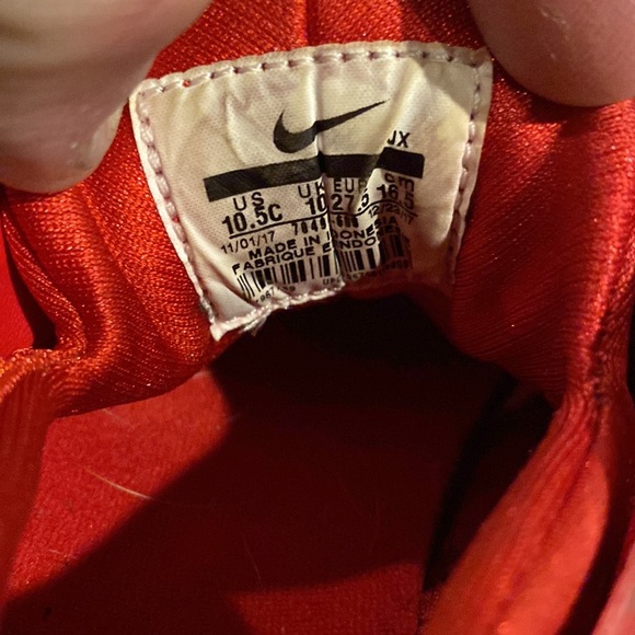 Nike air huarache TRIPPLE RED kids size 10.5C - Picture 5 of 5